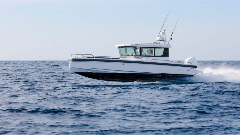 The Axopar 28